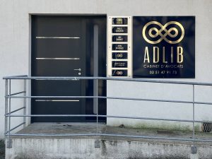 Entrée du cabinet Adlib Avocats à Luçon